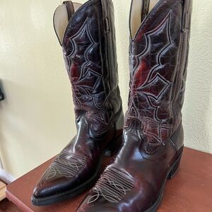 Men's 1O brown Size 10 Vintage Leather Cowboy Western Boots Handmade in the USA